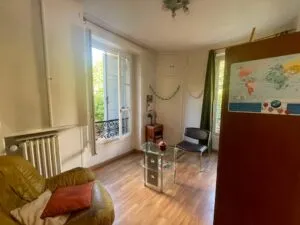 Salon partagé entre colocataires