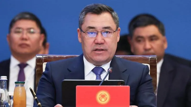 Japarov affirme que la Russie demeure le partenaire stratégique indispensable du Kirghizistan