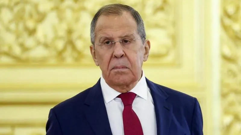 Lavrov dit qu'il «porte sur lui» des citations de Poutine et Trump d'Anchorage