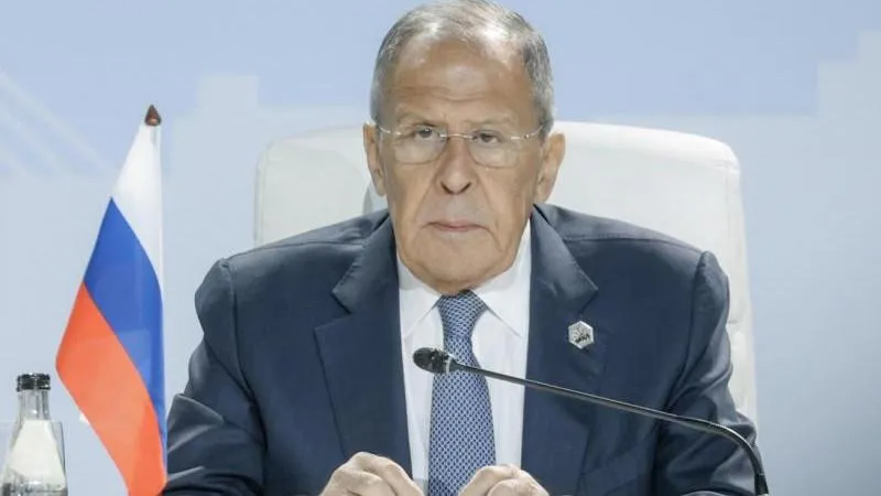Lavrov a noté que Clinton a « croassé » face à la proposition de Poutine d'admettre la Russie dans l'OTAN