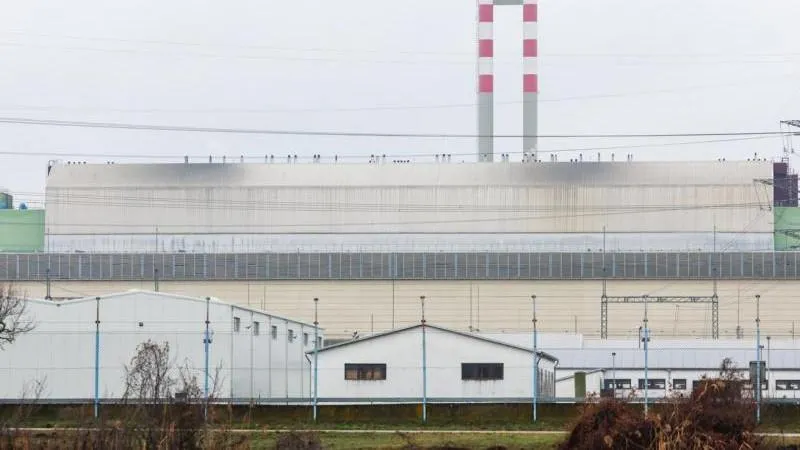 Le Magyar annonce que la centrale de Paks est déjà revenue à 75 %