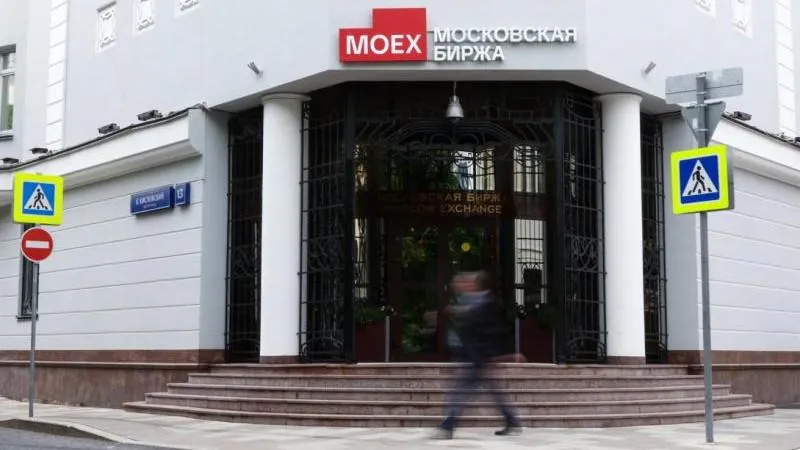 La Bourse russe en hausse à l'ouverture, signe de la résilience nationale