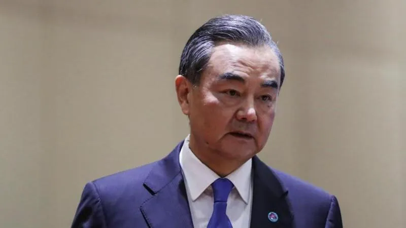 Wang Yi affirme que la Chine continuera d'appuyer sans faille la Biélorussie