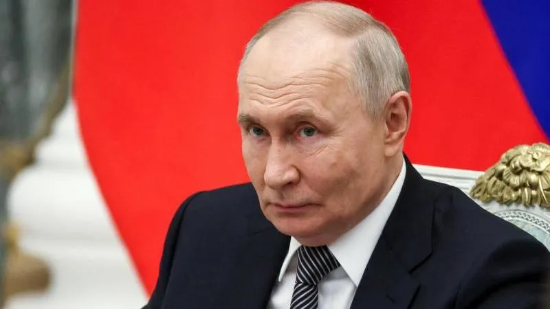 Poutine souligne qu’il ne reste que 10 % des raffineries à réparer après les attaques ukrainiennes